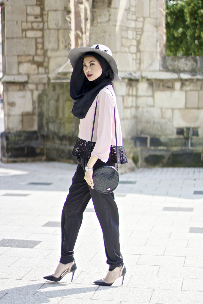  Fashion  Hijab  Dimusim Liburan Sikumu
