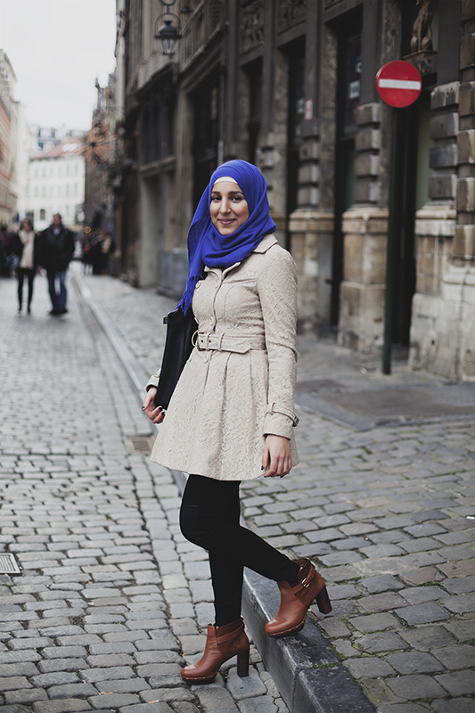 blue belgium hijab