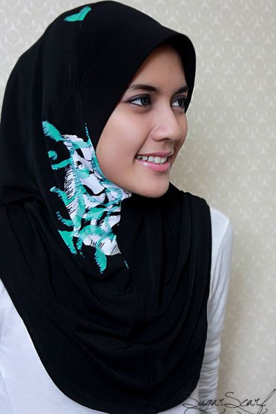 New-Trendy-Malaysian-Hijab-Style